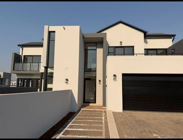 4 BEDROOM HOUSE FOR SALE IN FOUNTAINBROOK ESTATE